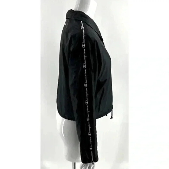 Champion Women’s Cropped Lightweight Sporty Windbreaker Boxy Jacket Black Small - Picture 8 of 10